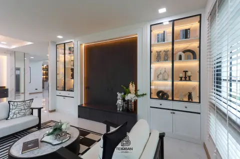 ห้องรับแขก · บ้านตัวอย่าง The Thames by สิรารมย์ โคราช