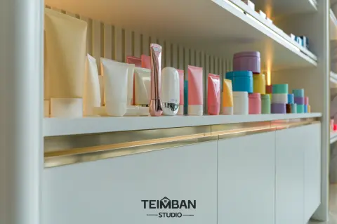ห้องประชุม พื้นที่โชว์สินค้า · คุณมิ้ว The Workspace