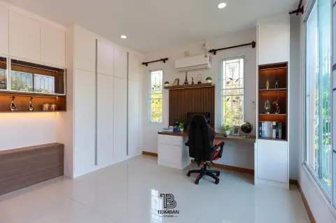 บ้านเเอ้ว