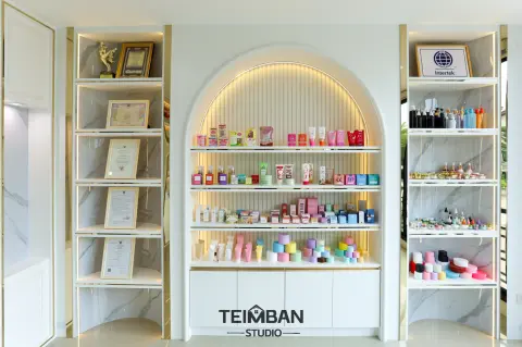 ห้องประชุม พื้นที่โชว์สินค้า · คุณมิ้ว The Workspace