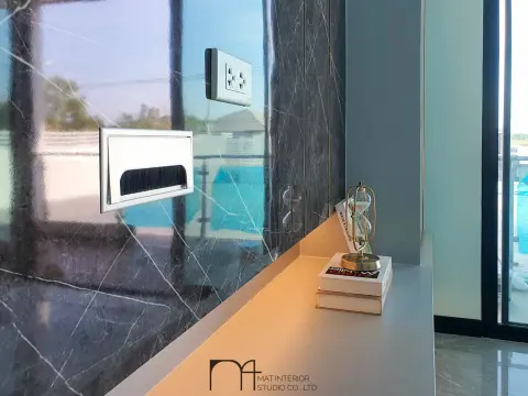 ห้องรับแขก · คุณเอมมี่ นางรอง