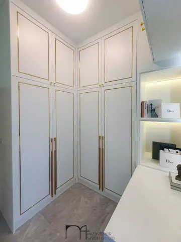 ห้องแต่งตัว · คุณเอมมี่ นางรอง