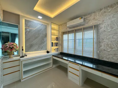 ห้องทำงาน · คุณป๊อกกี้ นีโอโฮม2