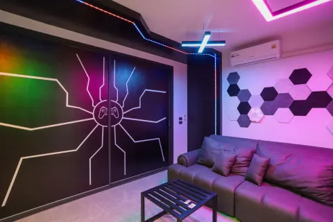 ห้องเล่นเกม · บ้านคุณจาม